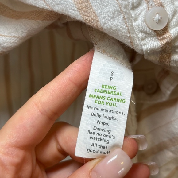 Aerie - Summery Lightweight Pool-To-Party Linen Blend Cover Up Shirt in Size S - Picture 7 of 9